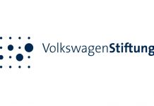 Fighting together, moving apart? Fighting together moving apart